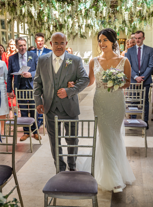 Choosing the Right Bridal Hair Stylist for You!