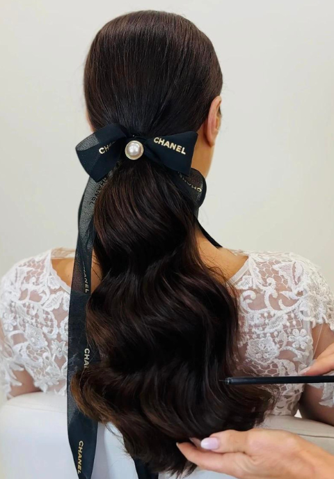 My Signature Romantic low waved Ponytail